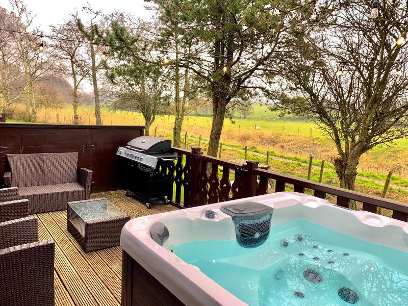 Keer Side Lodge, Luxury Lodge With Private hot tu image