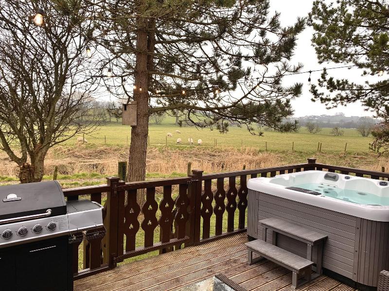 Keer Side Lodge, Luxury Lodge With Private hot tu image