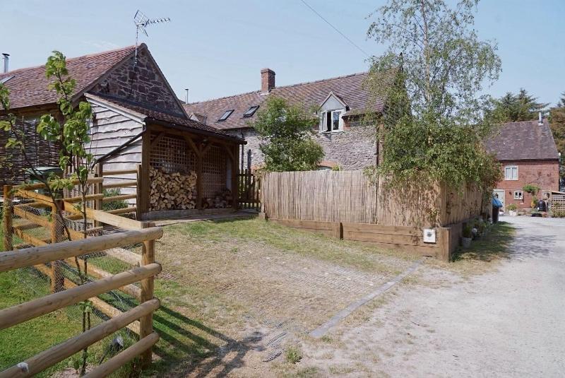 Nest Holiday Hideaway Dove Barn Amazing Location! image