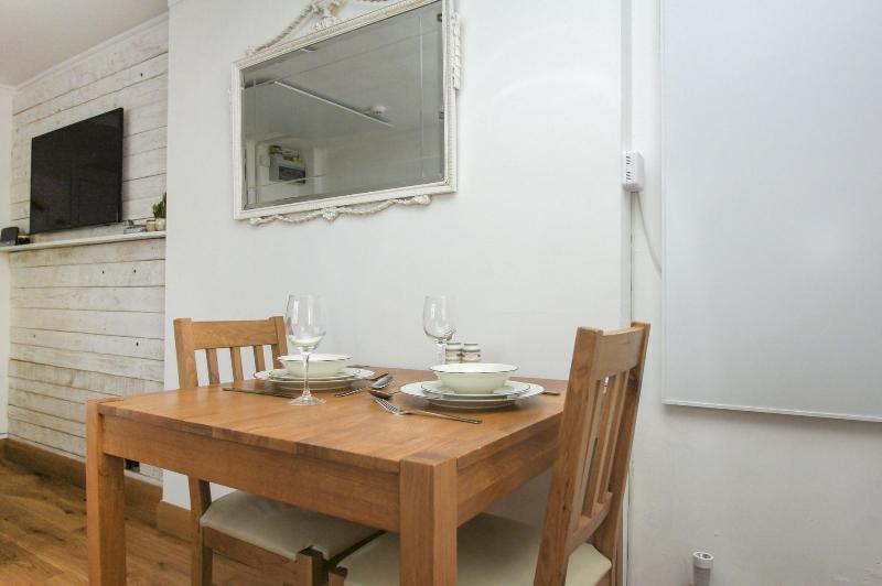Brunswick Garden Studio Patio by Brighton Holiday image