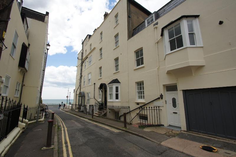 Marine Cottage Parking by Brighton Holiday Lets image