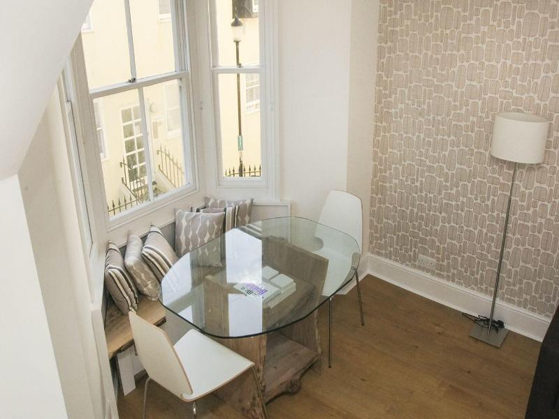 Marine Cottage Parking by Brighton Holiday Lets image