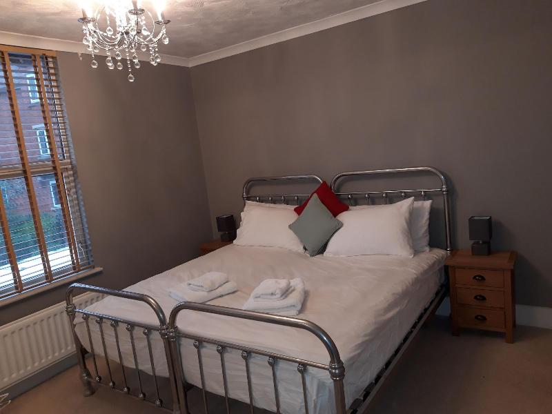 Edwards Cottage - Grove Road Cottages image