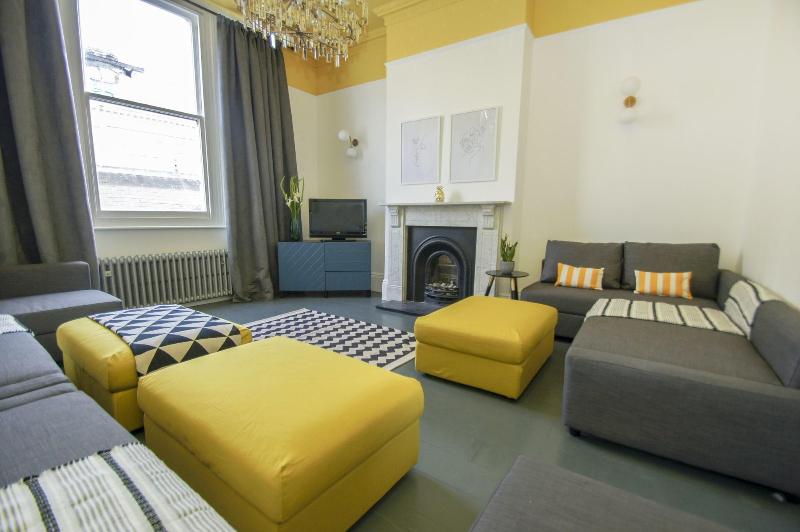 Brighton Lanes Townhouse Central by Brighton Holi image