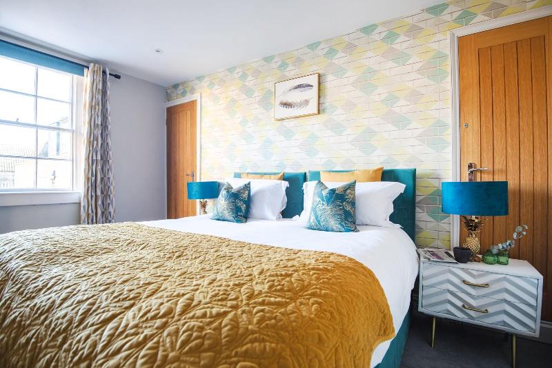 Dream Stays Bath - Haringtons Place image