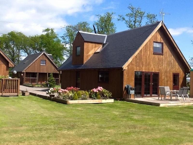 La Fortuna Lodges image