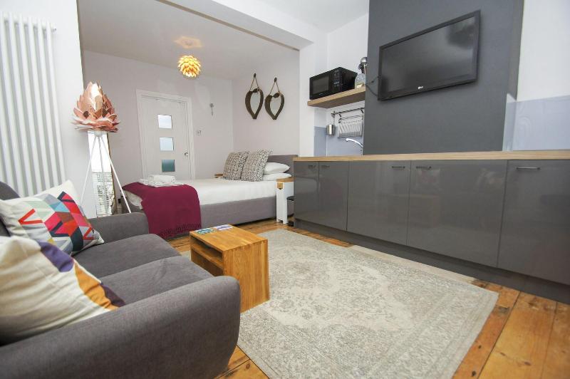 Brighton Abode by Brighton Holiday Lets image