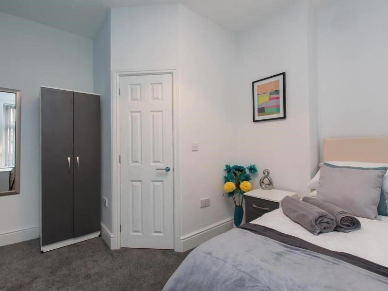 Townhouse @166 Ruskin Rd image