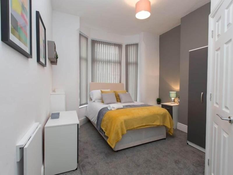 Townhouse @166 Ruskin Rd image