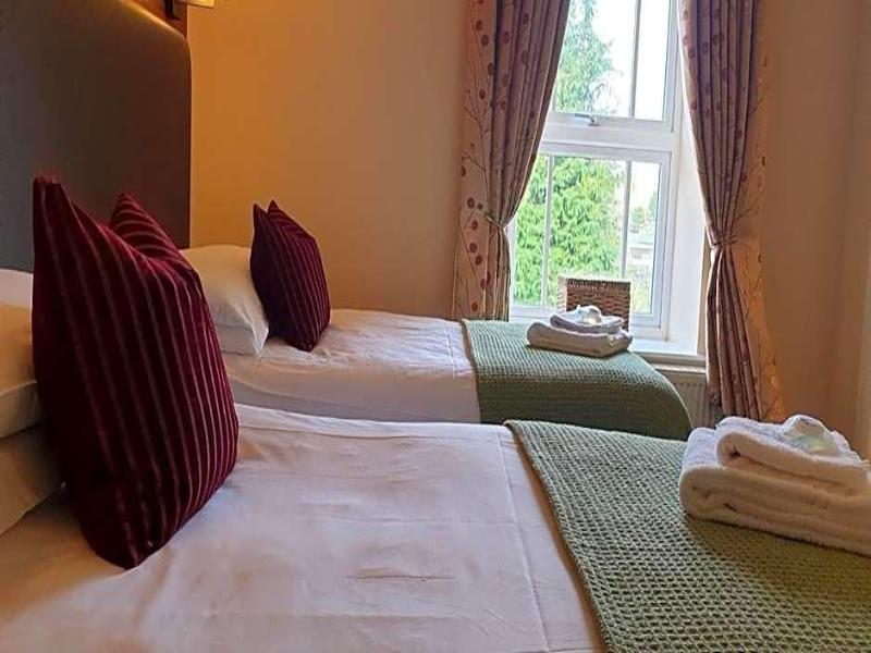 Usk And Railway Inn image
