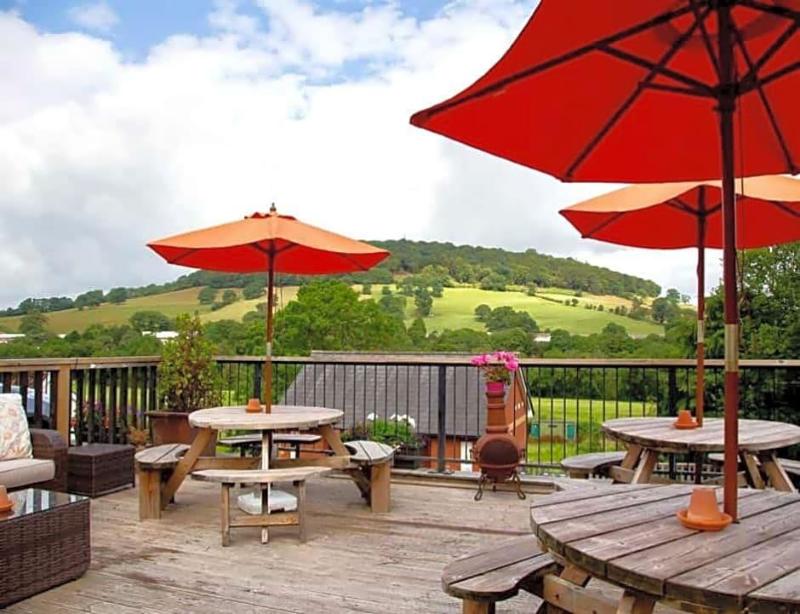 Usk And Railway Inn image