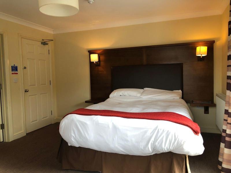Usk And Railway Inn image