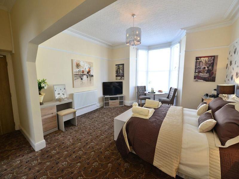Snooze Rooms image