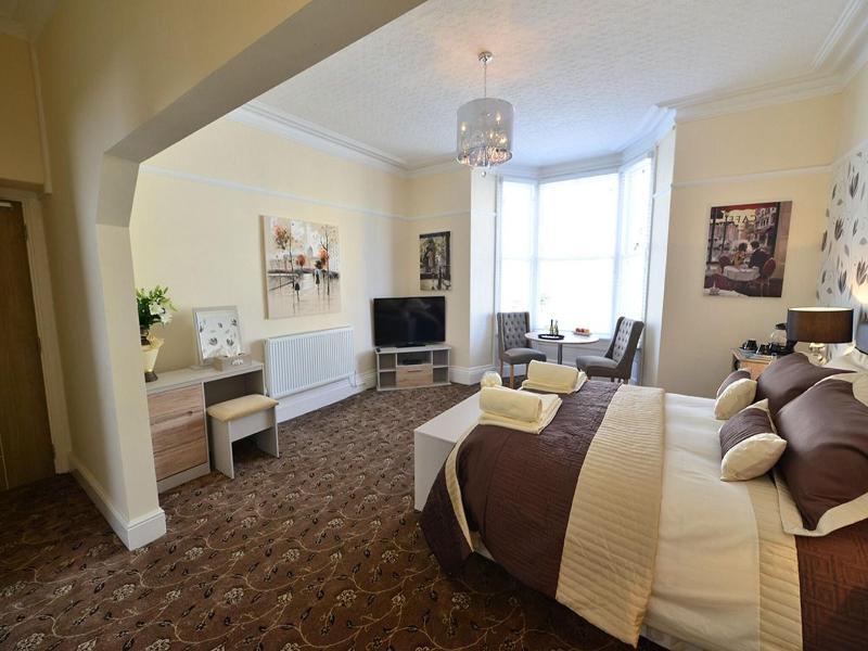 Snooze Rooms image