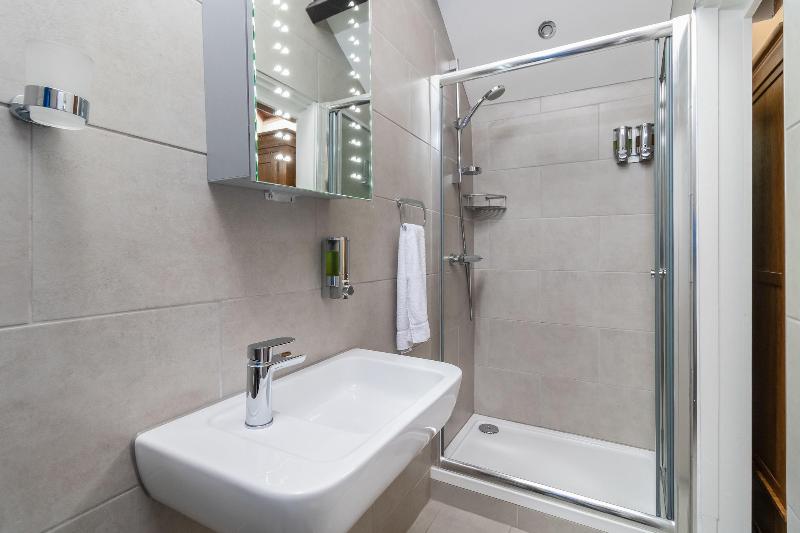 Stilworth House image