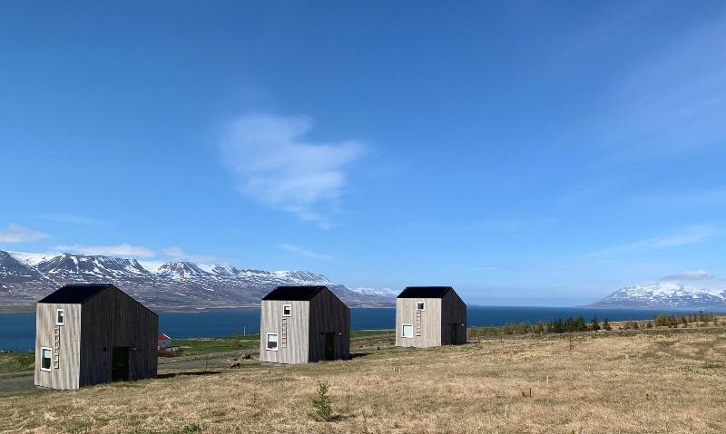Sunnuhlid houses image