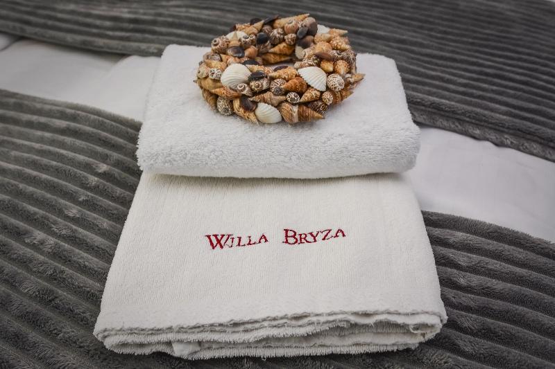 Willa Bryza image