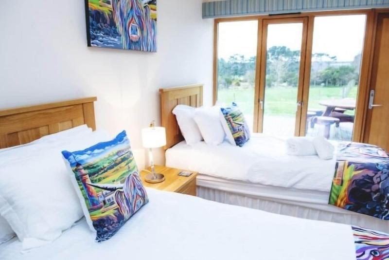 Clovenstone Lodges image