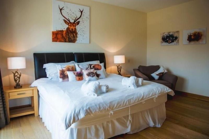 Clovenstone Lodges image
