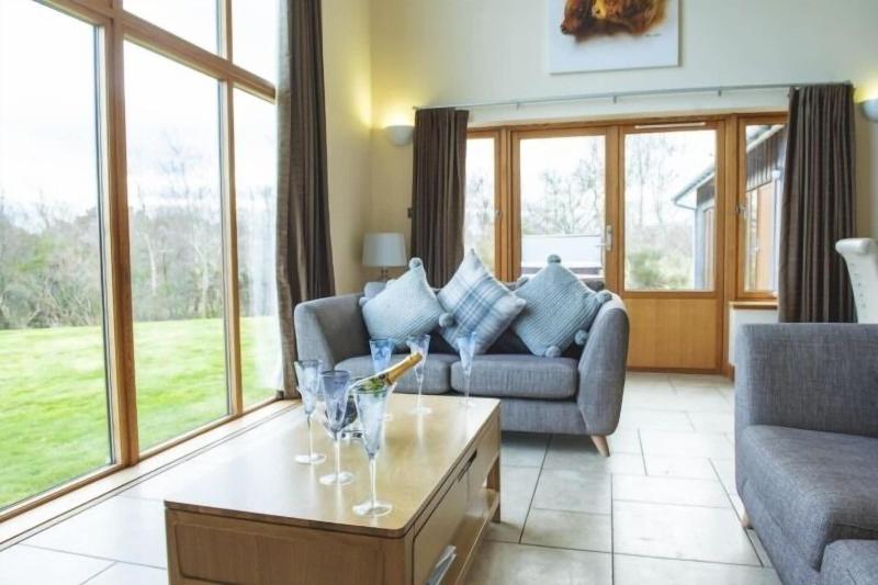 Clovenstone Lodges image
