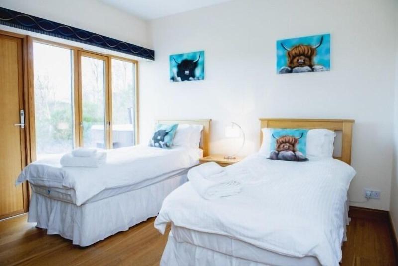 Clovenstone Lodges image