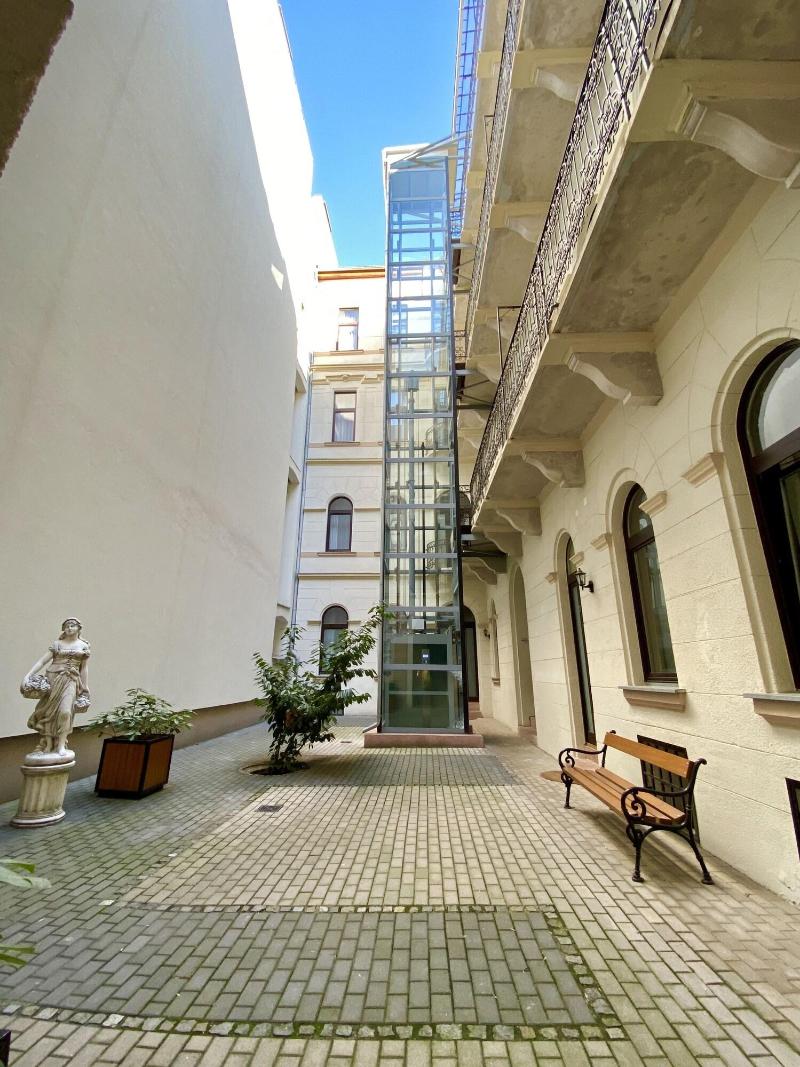 Gracia Apartment House image