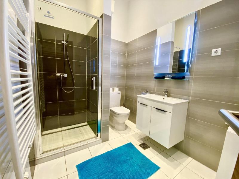 Gracia Apartment House image