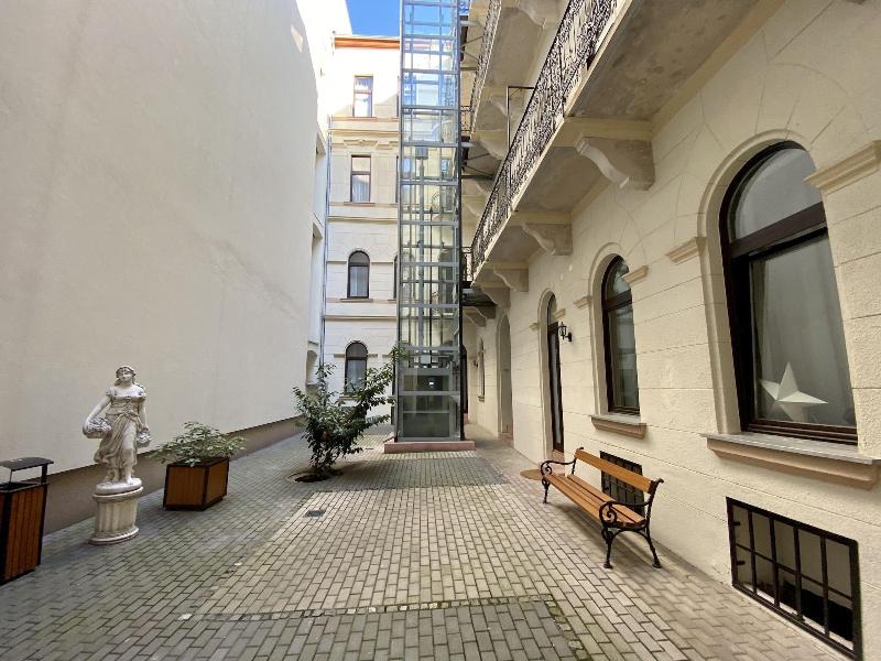 Gracia Apartment House image