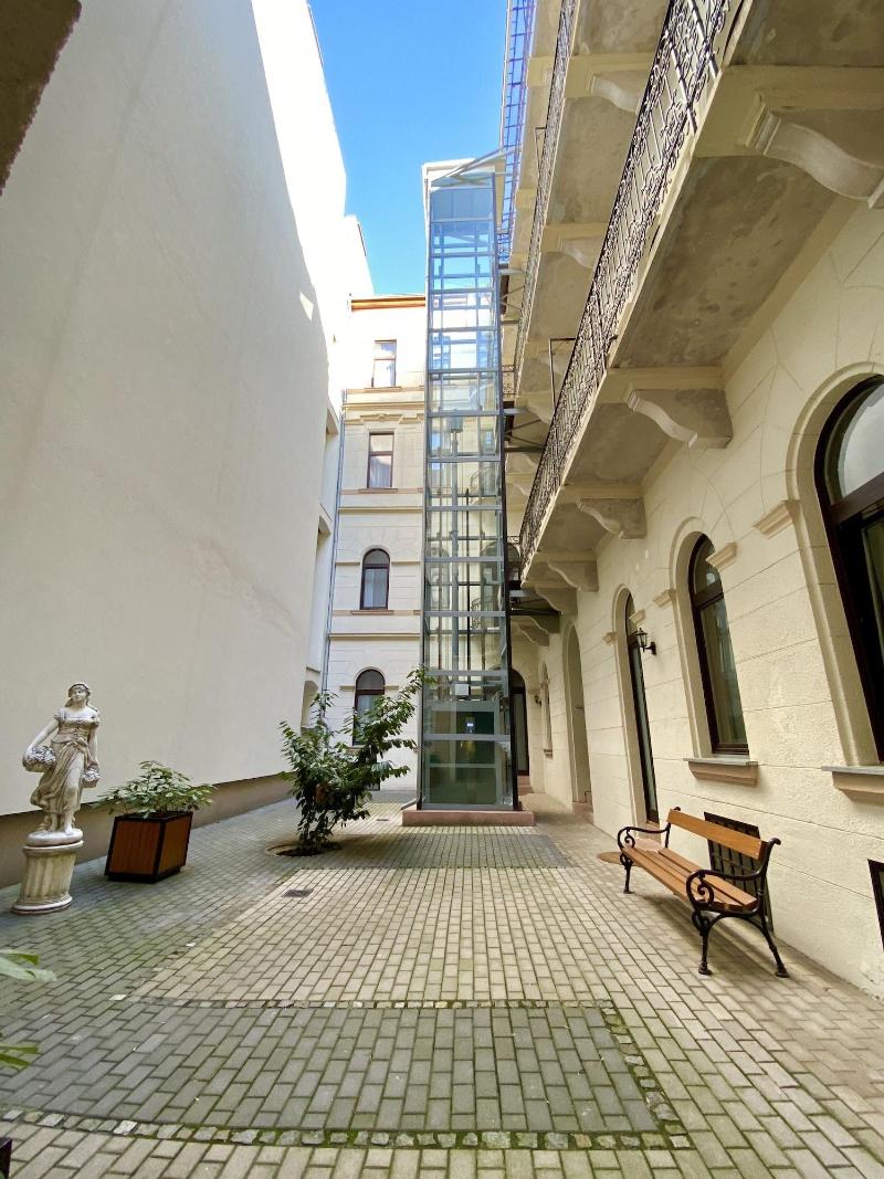 Gracia Apartment House image