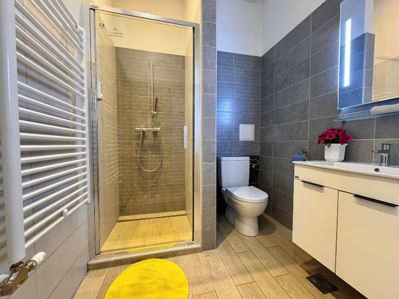 Gracia Apartment House image