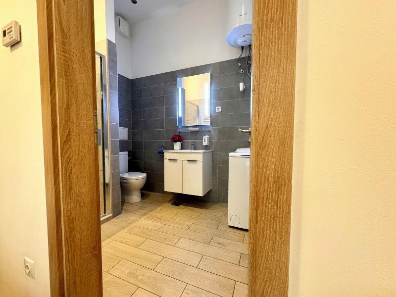 Gracia Apartment House image