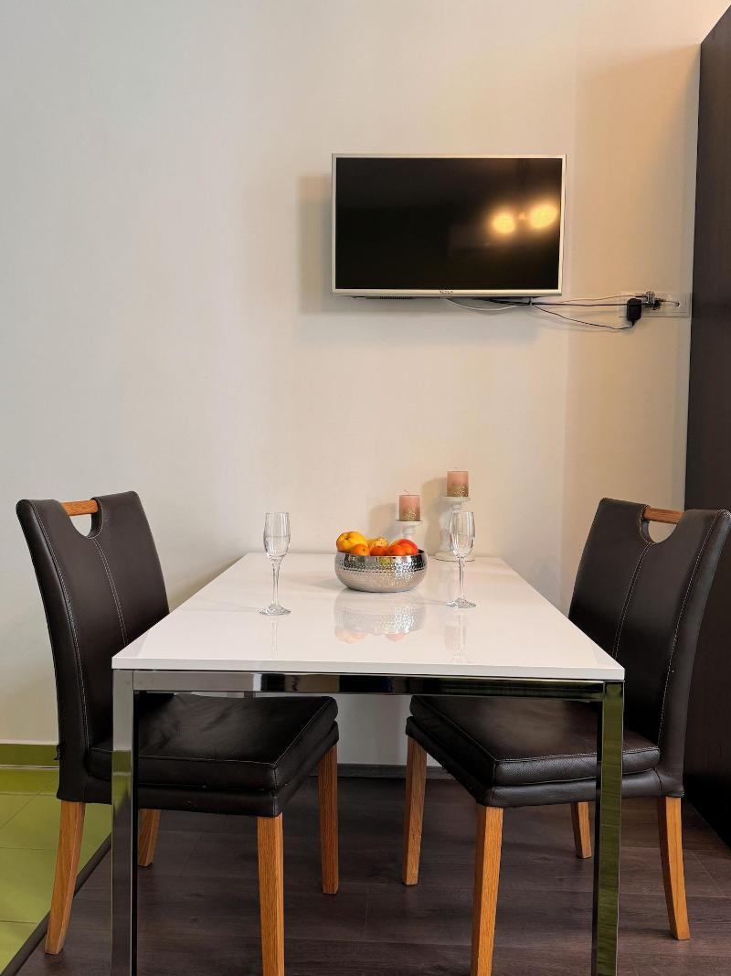 Gracia Apartment House image