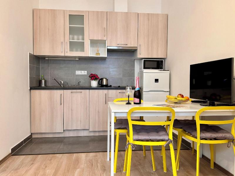 Gracia Apartment House image