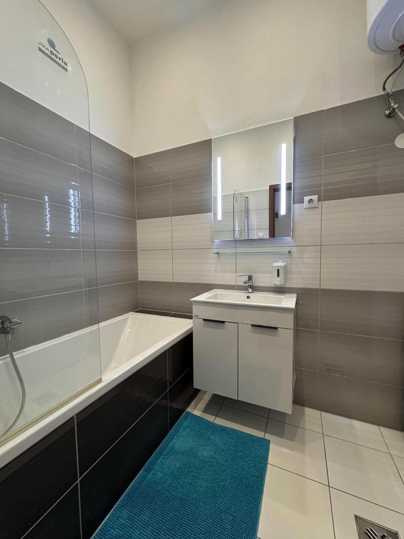 Gracia Apartment House image