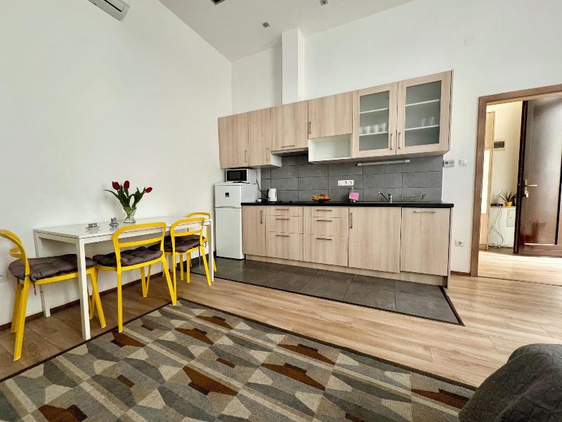 Gracia Apartment House image