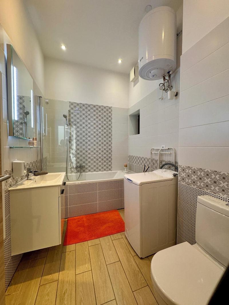 Gracia Apartment House image