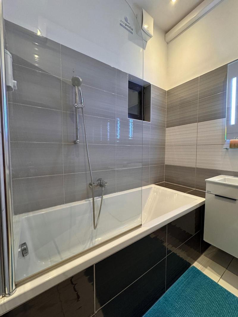 Gracia Apartment House image
