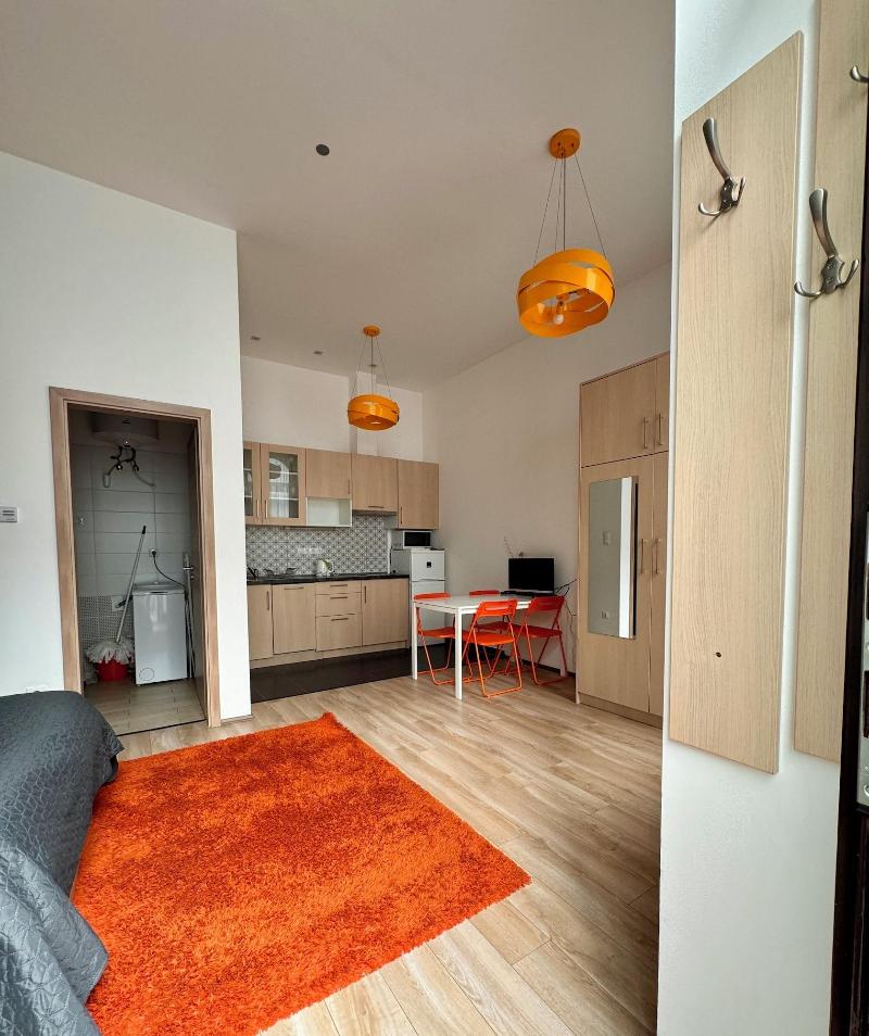 Gracia Apartment House image