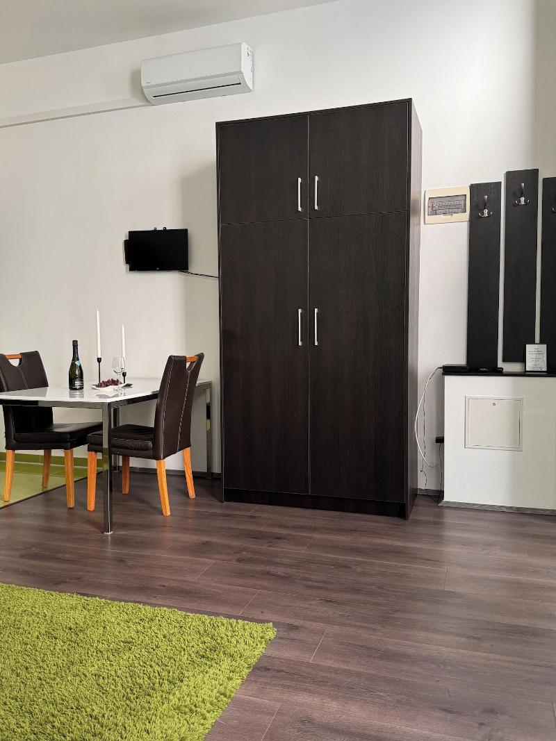 Gracia Apartment House image