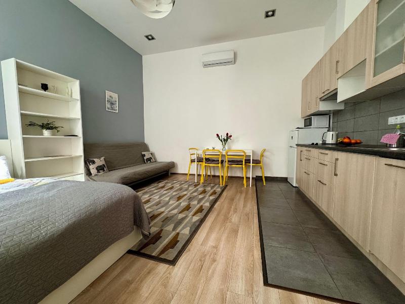 Gracia Apartment House image