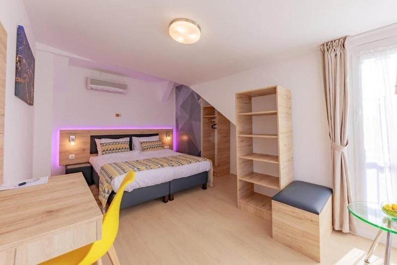 Christina Residence image