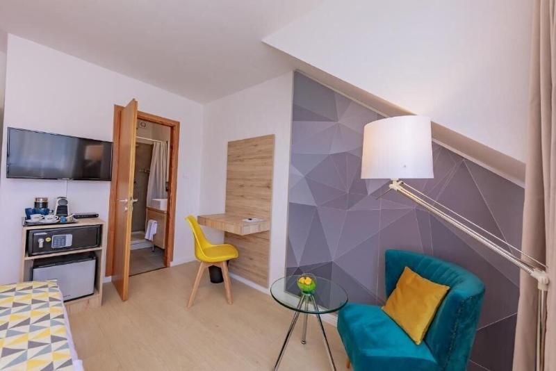 Christina Residence image