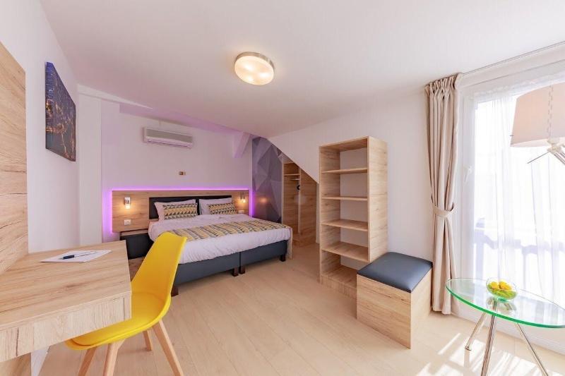 Christina Residence image