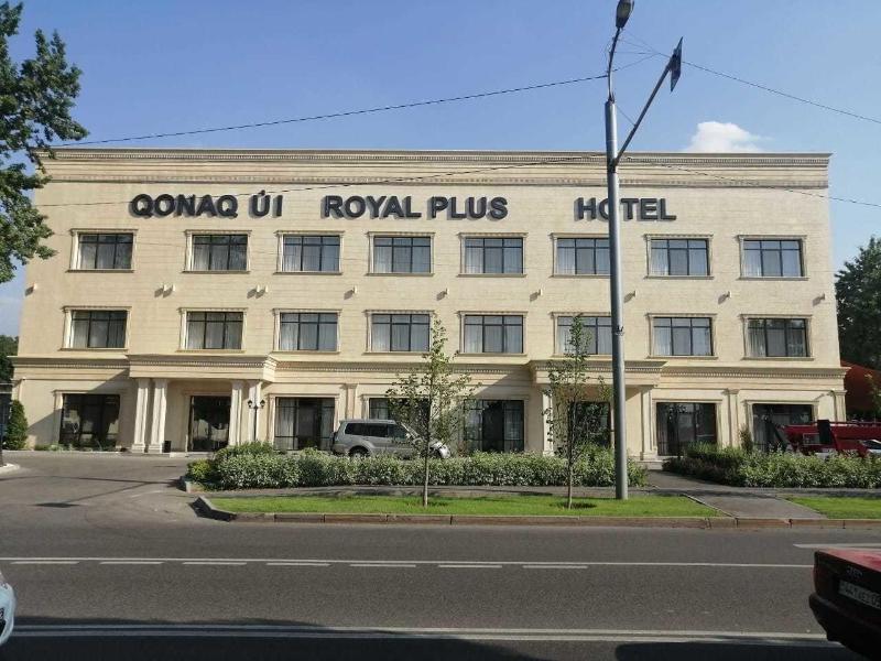 Royal Plus image
