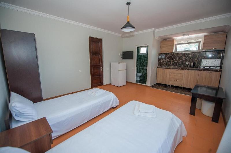Hotel Cosmos image
