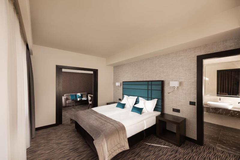 Old Town Hotel image