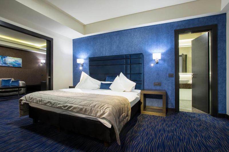 Old Town Hotel image