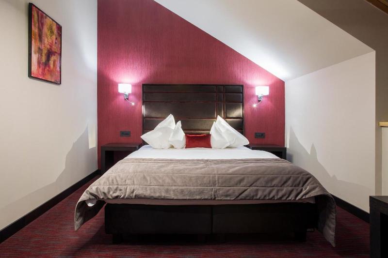 Old Town Hotel image