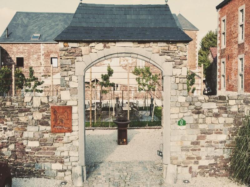 Domaine Sur Les Sarts image