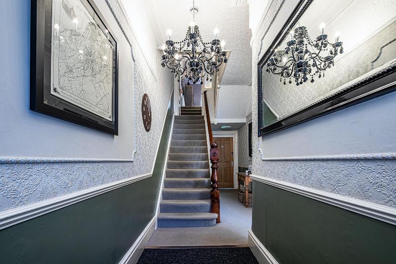 Fountains Guest House image